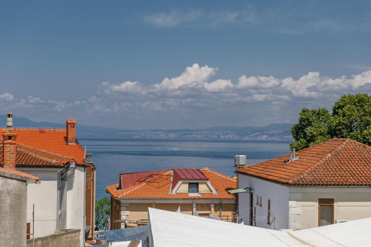 Ferienwohnung Apartmen Plus U Centru Blizu Plaze Njivice Exterior foto